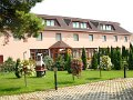 Tapioszentmarton - Attila domb es Kincsem Muzeum - etterem